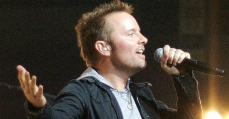 Chris Tomlin and Lecrae Perform “Awake My Soul” Based on Ezekiel 37 Prophecy<br />
<b>Deprecated</b>:  strip_tags(): Passing null to parameter #1 ($string) of type string is deprecated in <b>/home/naijago/public_html/wp-content/themes/Newsmag/loop-archive.php</b> on line <b>49</b><br />
