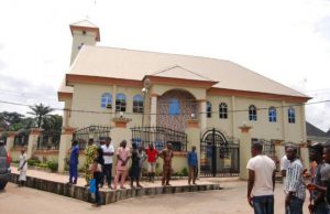 Gunmen kill Worshipers in Anambra church Sympathizers at the Church premises where the gunmen attacked